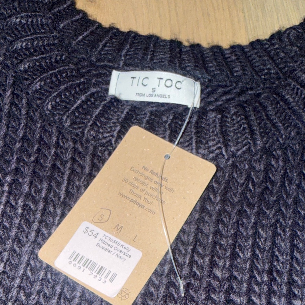 TIC TOC Kelly Ribbed Oversize Sweater NWT - Picture 2 of 2